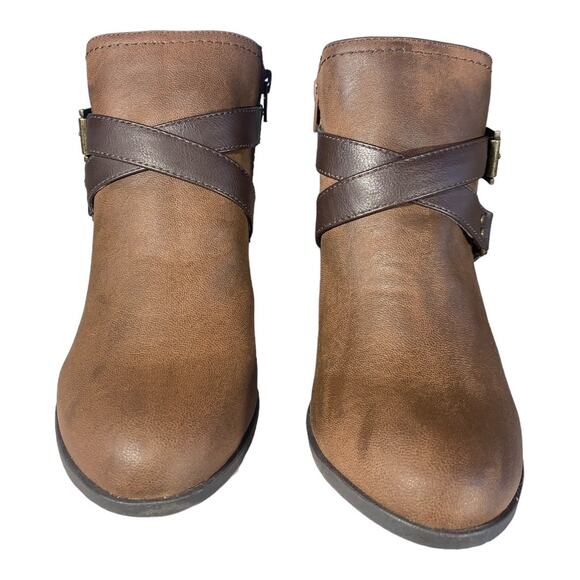 Indigo Rd. Women's Sable Ankle High Brown Faux Leather Boots 10 - Picture 5 of 8